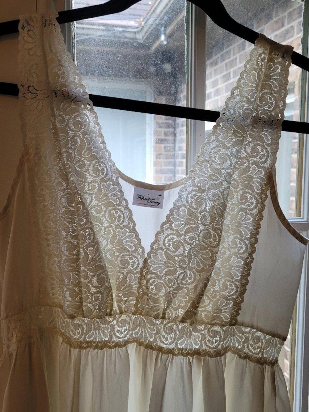 Fishers finery  sz M silk and lace nightgown nwot